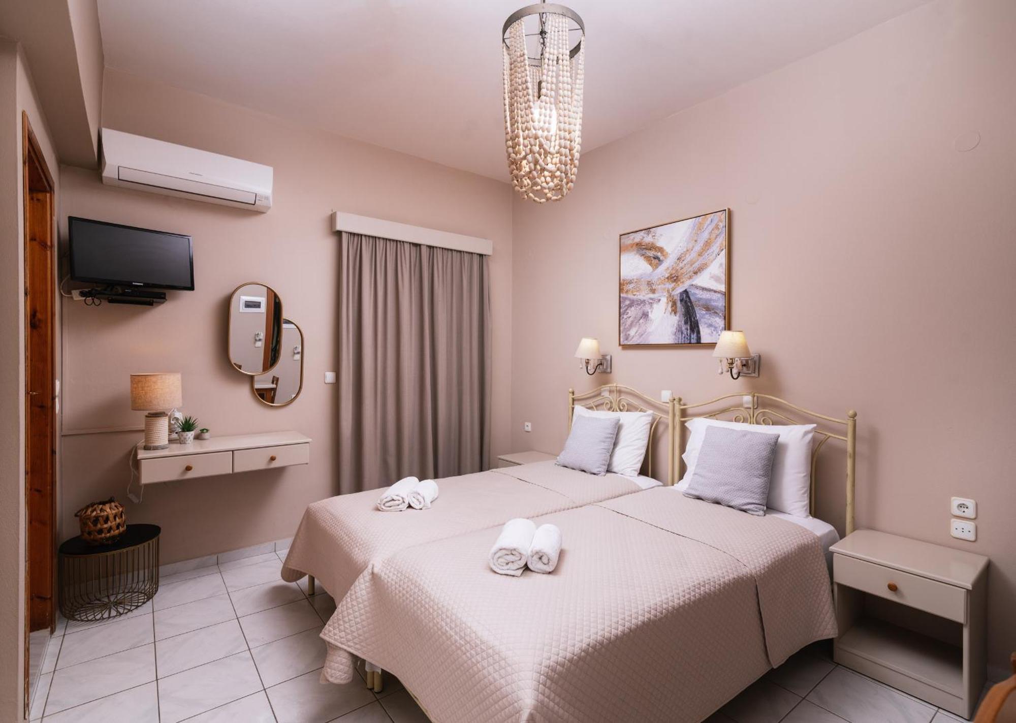 Filia Apartments Pitsidia Ngoại thất bức ảnh