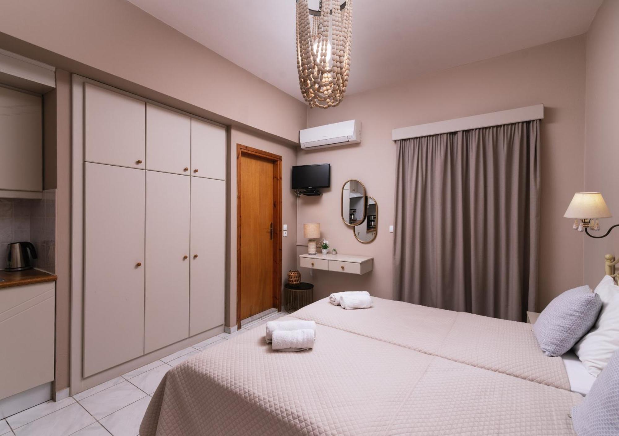 Filia Apartments Pitsidia Ngoại thất bức ảnh