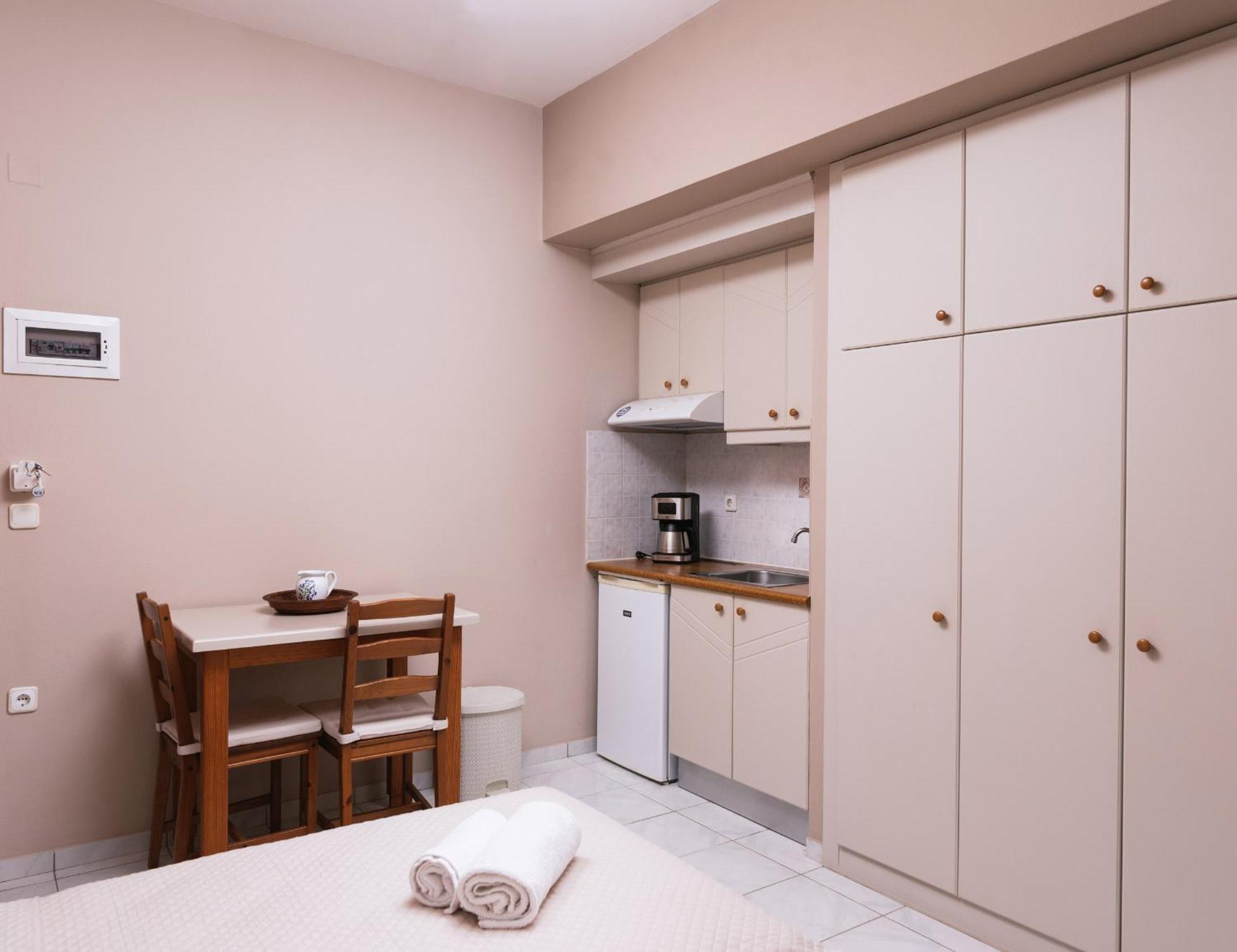Filia Apartments Pitsidia Ngoại thất bức ảnh